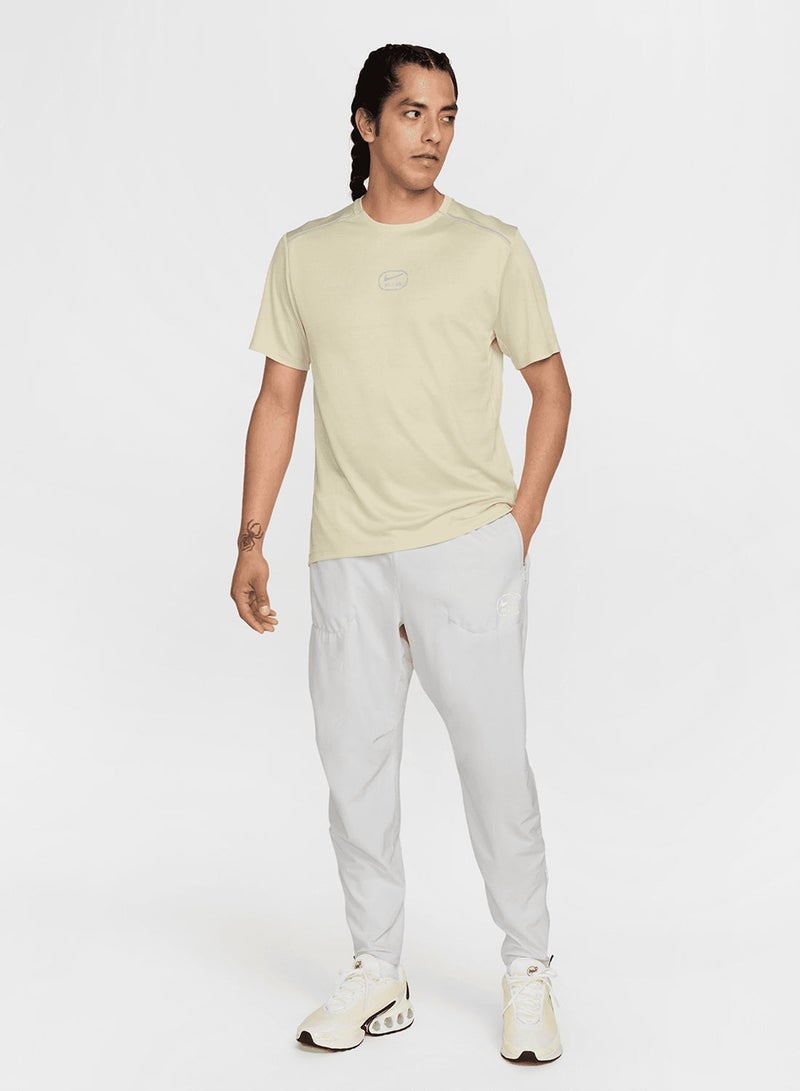 Nike Nsw Swoosh Icon T-Shirt - Image 5